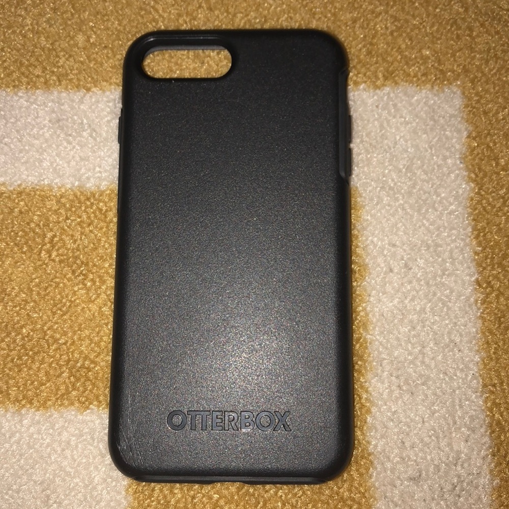 iPhone 8 Plus/7 plus otterbox symmetry black